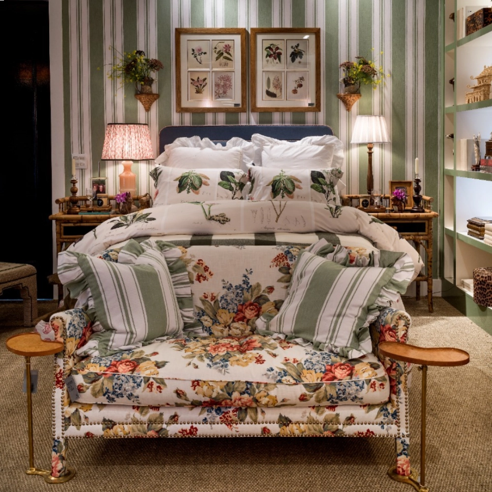 Tecido Bouquet Guava Magenta